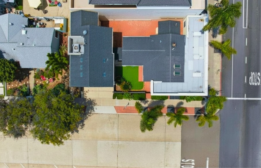 More Photos Of 4652 Cass St, San Diego Office Residential For Sale