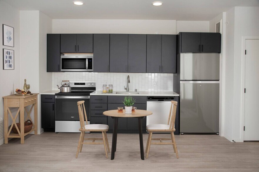 More Photos Of 1020 3rd St N, Minneapolis Apartments For Sale