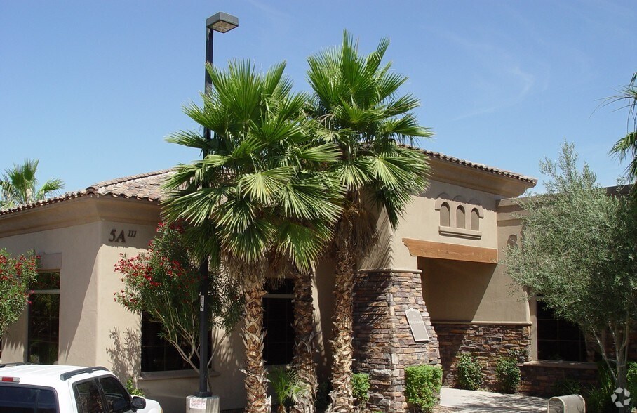 More Photos Of 2150 S Vineyard Ave, Mesa Office For Lease