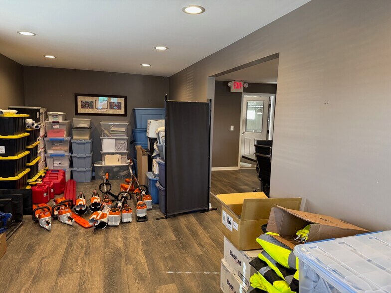 More Photos Of 2128 Gould Ct, Rockdale Warehouse For Sale