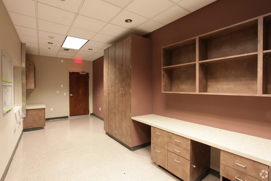 More Photos Of 3061 S Maryland Pky, Las Vegas Medical For Lease