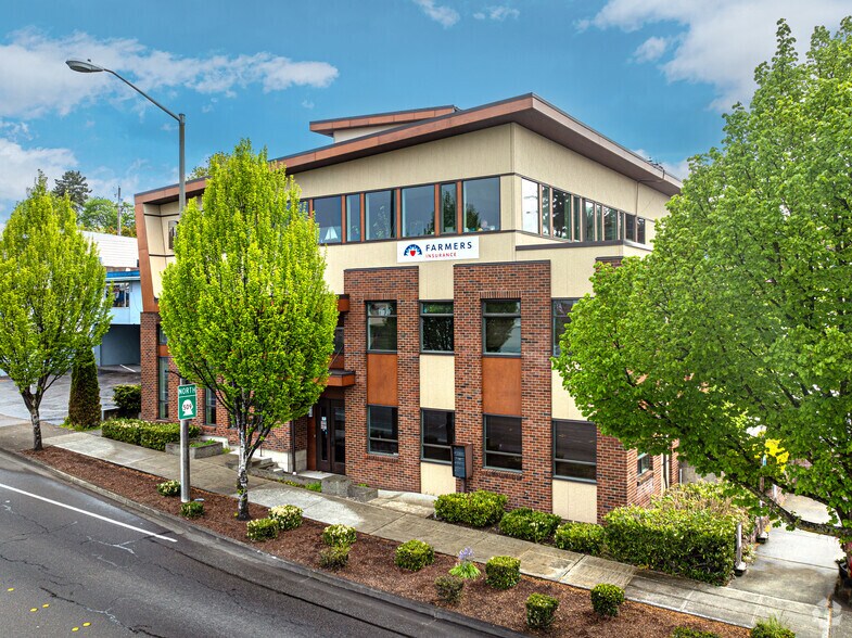 More Photos Of 22608 Marine View Dr S, Des Moines Office For Sale