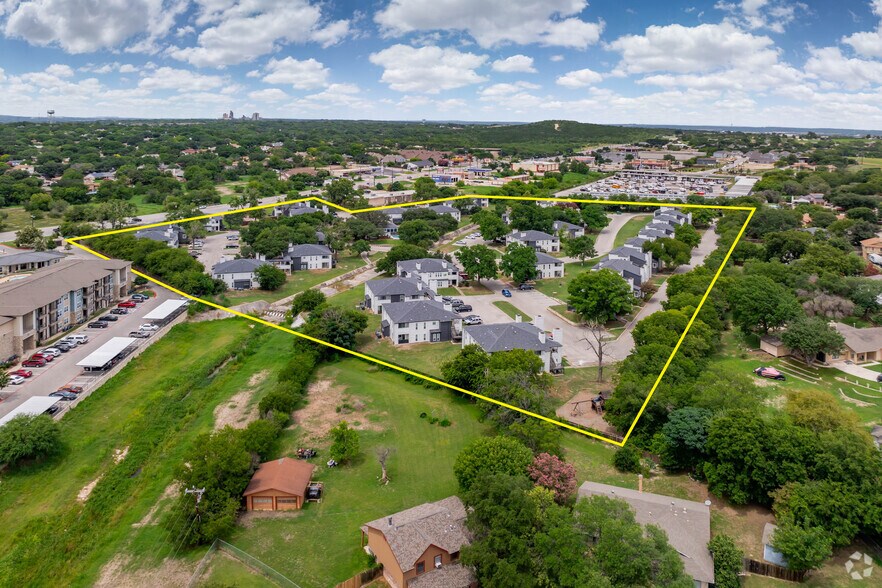 More Photos Of 14900 Nacogdoches Rd, San Antonio Apartments For Sale