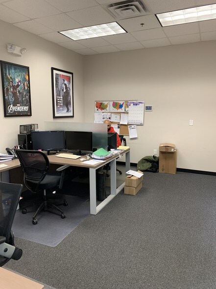 More Photos Of 482 Glenbrook Rd, Stamford Manufacturing For Lease