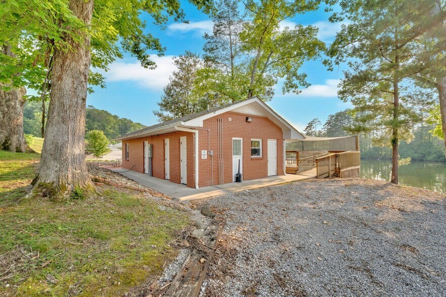 More Photos Of 1060 Paint Rock Ferry Rd, Kingston Specialty For Sale