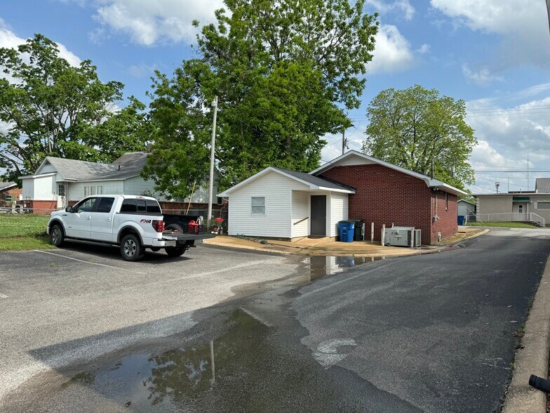 More Photos Of 103 Garland St, Greenfield Office Residential For Sale