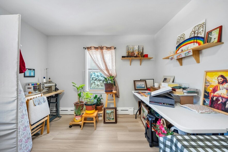 More Photos Of 625 Bound Brook Rd, Middlesex Freestanding For Sale