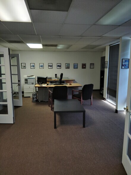 More Photos Of 1279 N Tustin Ave, Anaheim Light Distribution For Sale