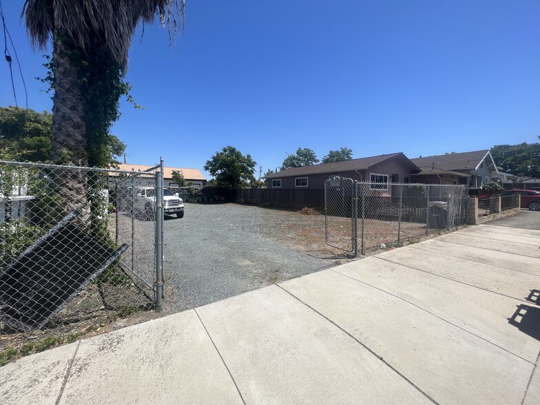 Primary Photo Of 0 Third Street, Oakley Land For Lease