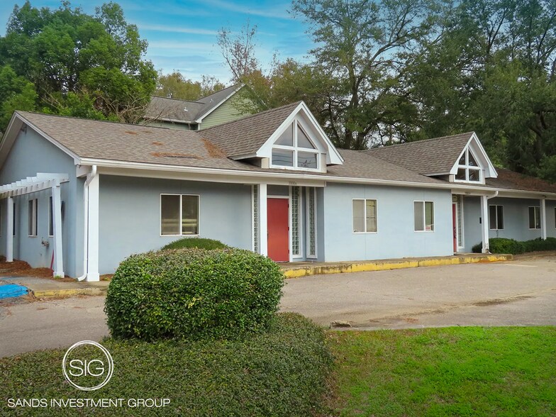 Primary Photo Of 1100 E Tennessee St, Tallahassee Medical For Sale