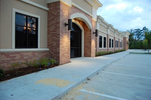 More Photos Of 8101 Kuykendahl Rd, The Woodlands Office For Lease