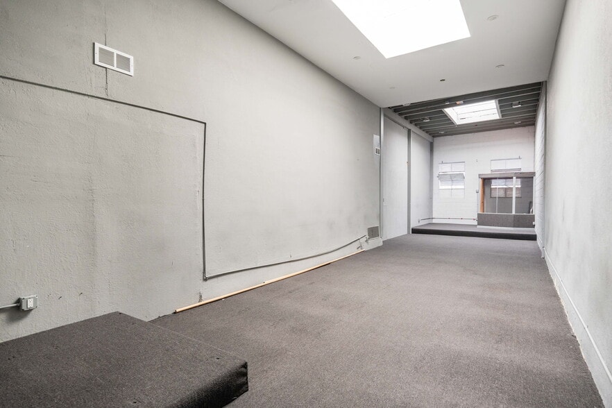 More Photos Of 4820 International Blvd, Oakland General Retail For Sale