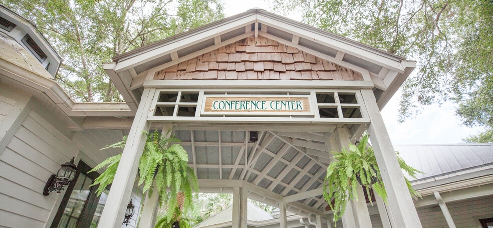 More Photos Of 219 Highway 51 NE, Steinhatchee Lodge Meeting Hall For Sale