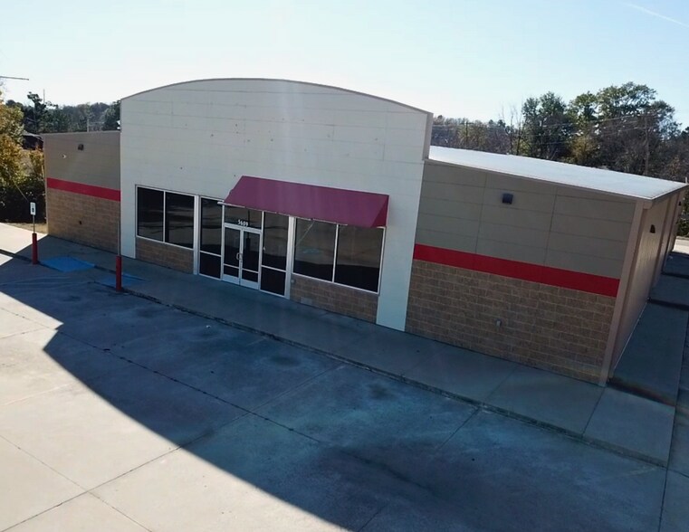 More Photos Of 5609 Mac Arthur Dr, North Little Rock Storefront For Lease