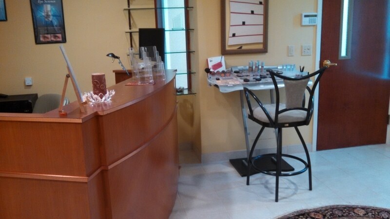 More Photos Of 711-723 Courtyard Dr, Somerville Office For Sale