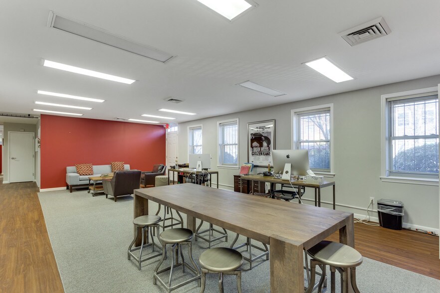 More Photos Of 1020 Princess St, Alexandria Loft Creative Space For Sale