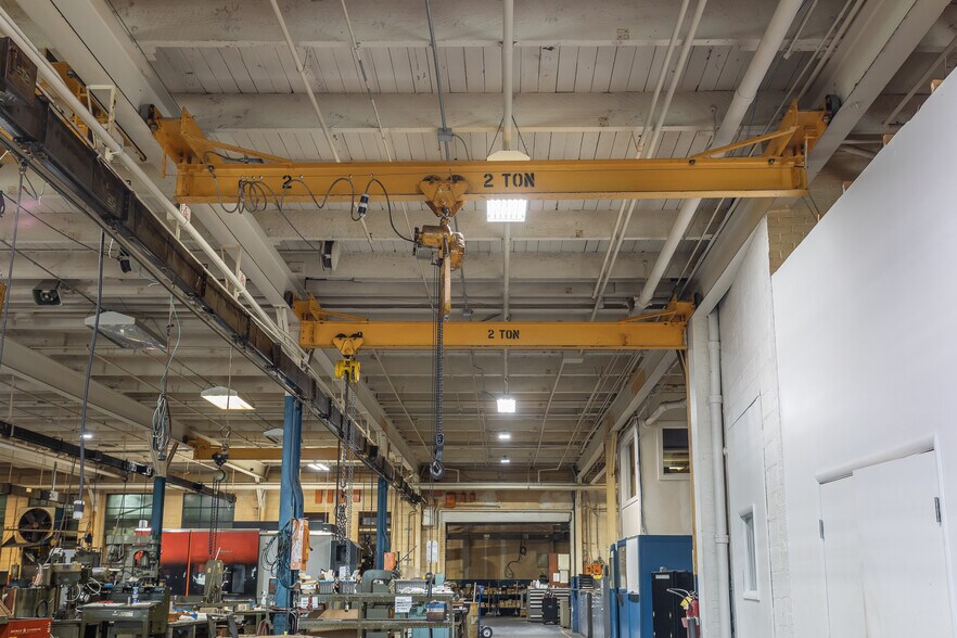 More Photos Of 24000 Lakeland Blvd, Euclid Manufacturing For Sale