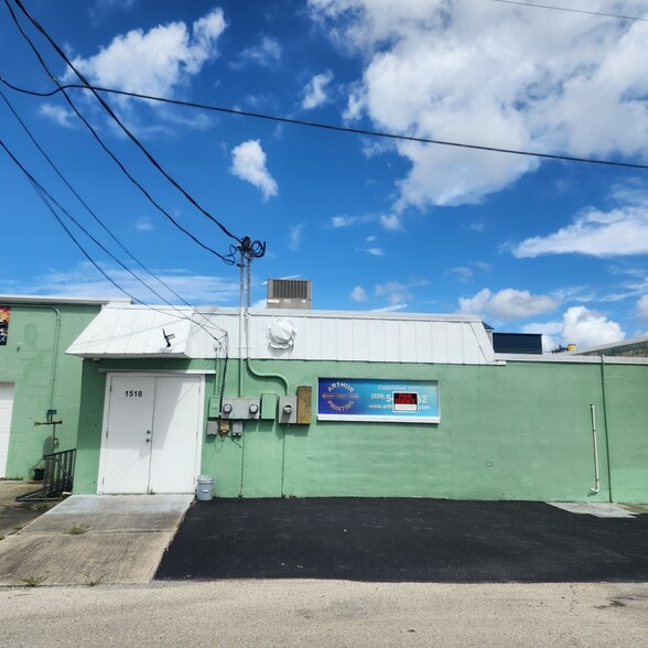 More Photos Of 1518 SE 46th Ln, Cape Coral Office For Sale