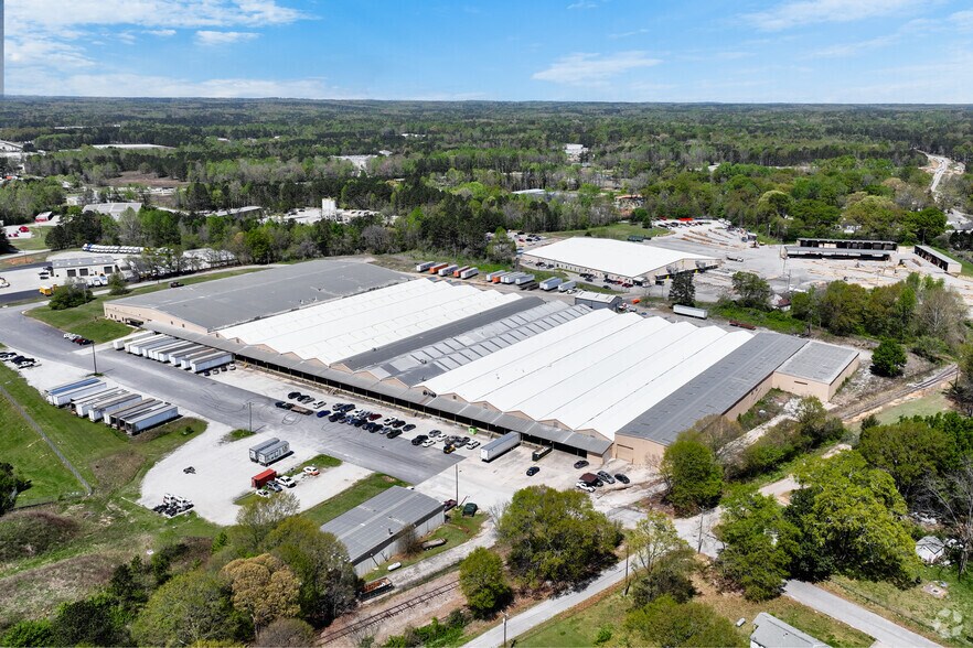 Primary Photo Of 34 E Industrial Ct, Villa Rica Warehouse For Lease