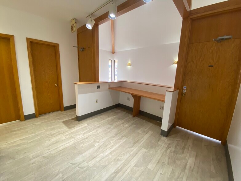 More Photos Of 1705 Lapalco Blvd, Harvey Healthcare For Lease