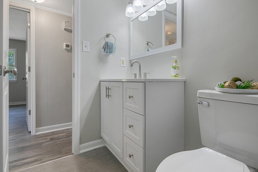 More Photos Of 817 Ridge Rd, Fayetteville Apartments For Sale