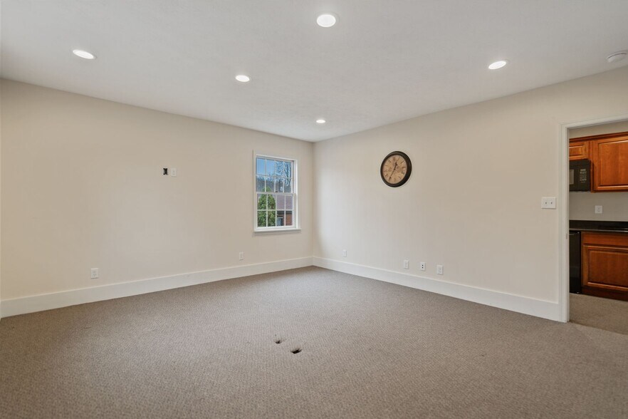 More Photos Of 396 4th St, Beaver Office Residential For Sale