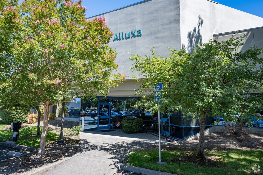 More Photos Of 3636 N Laughlin Rd, Santa Rosa Research And Development For Lease