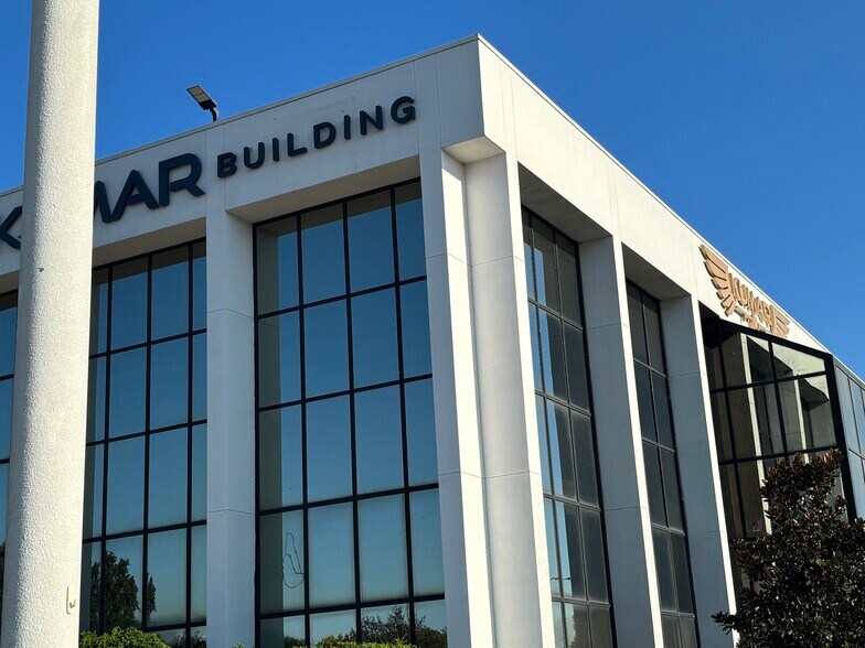 More Photos Of 3029 S Sherwood Forest Blvd, Baton Rouge Office For Sale