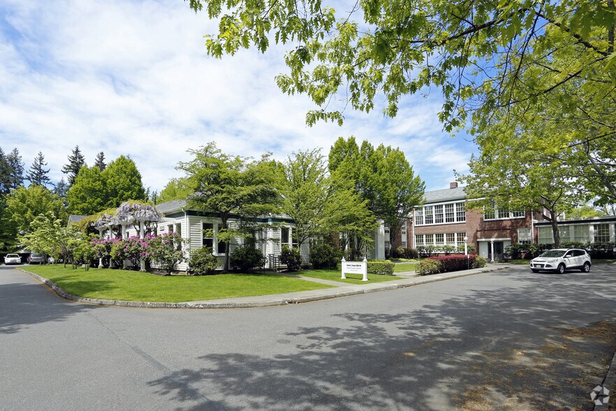 Primary Photo Of 2611 NE 125th St, Seattle Medical For Lease