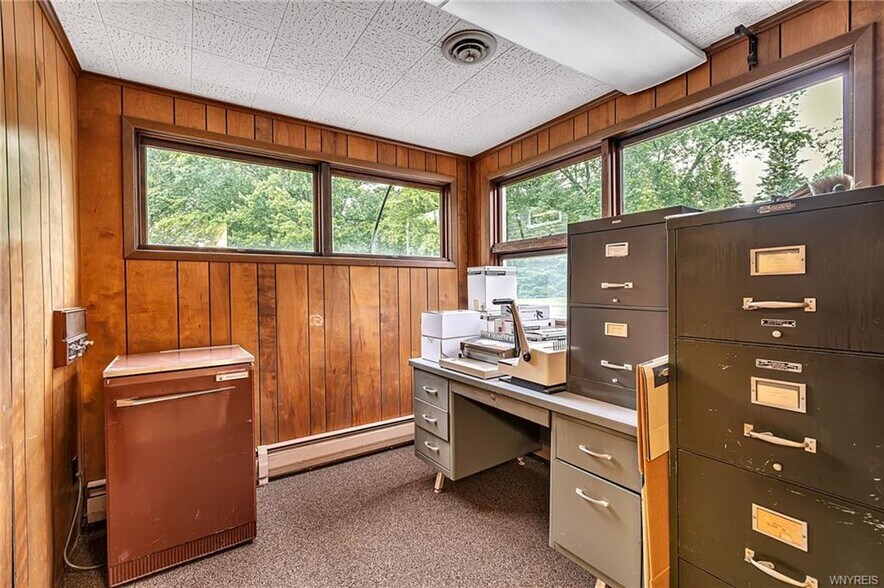 More Photos Of 427 Pine st, Lockport Flex For Sale