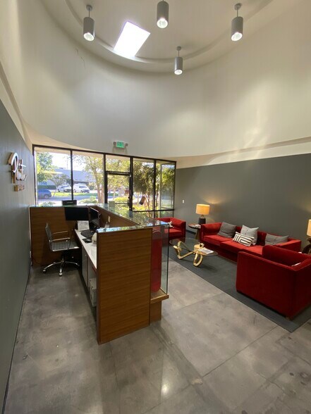 More Photos Of 9223 Eton Ave, Chatsworth Manufacturing For Lease