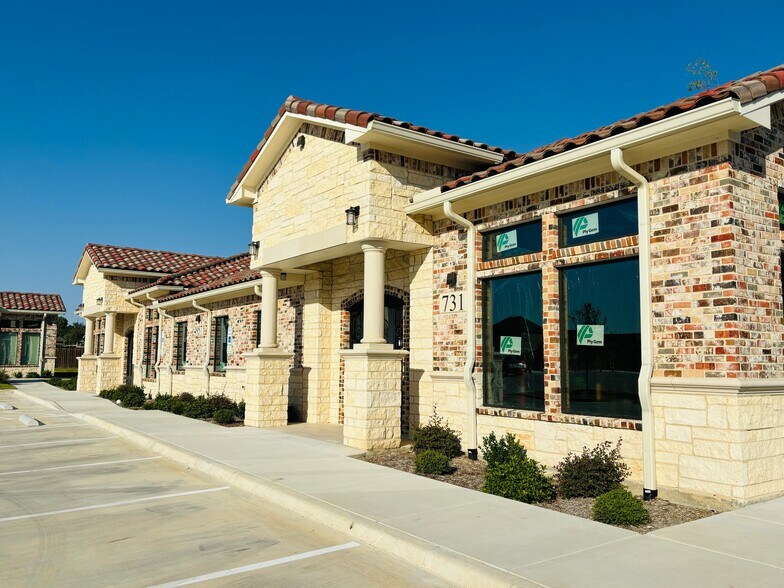 More Photos Of 4909 Golden Triangle Blvd, Fort Worth Medical For Sale