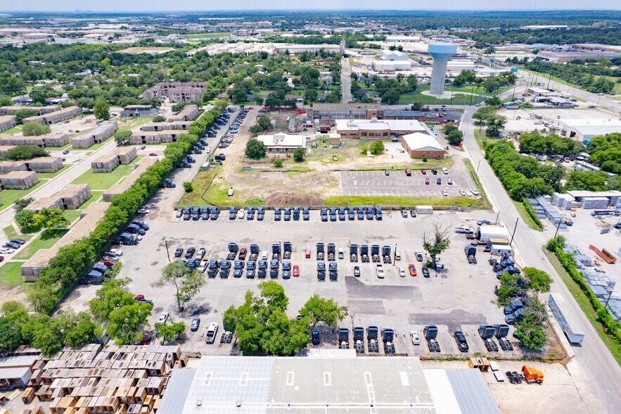 More Photos Of 302 Springfield Rd, San Antonio Land For Lease