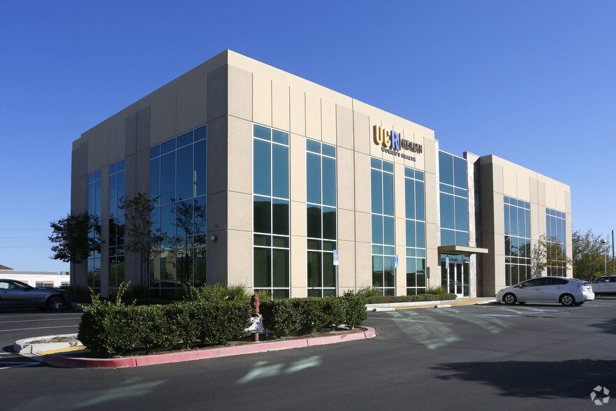 More Photos Of 19330 Jesse Ln, Riverside Medical For Lease