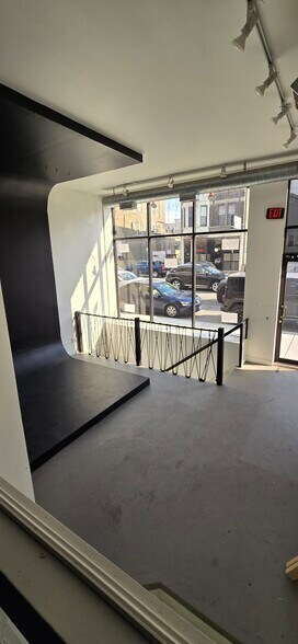 More Photos Of 1216 W Grand Ave, Chicago Storefront Retail Residential For Sale