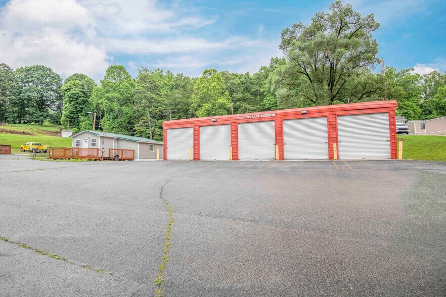 More Photos Of , Sharps Chapel Specialty For Sale