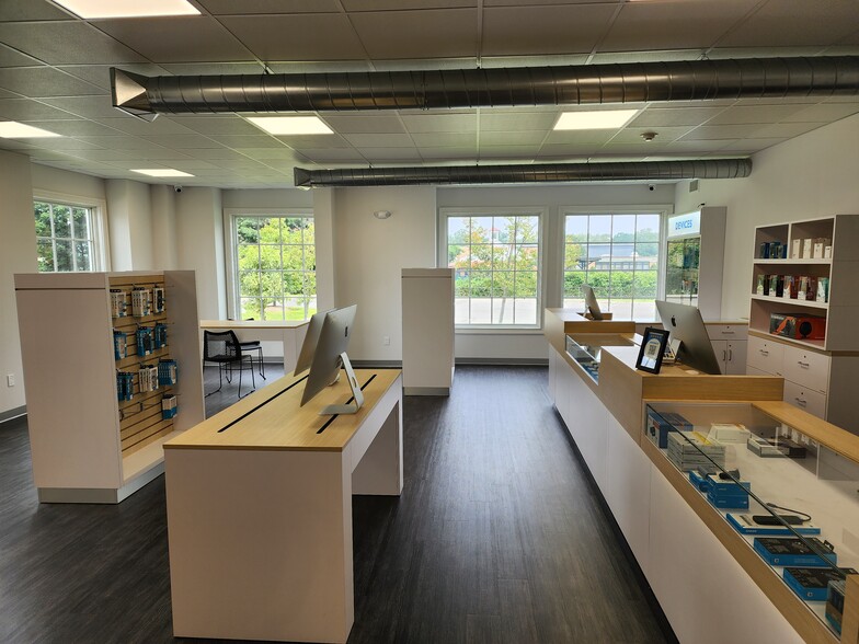 More Photos Of 32 Church Hill Rd, Newtown Office For Lease