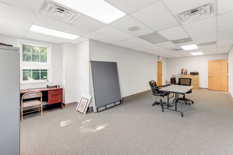 More Photos Of 168 Franklin Corner Rd, Lawrenceville Medical For Sale