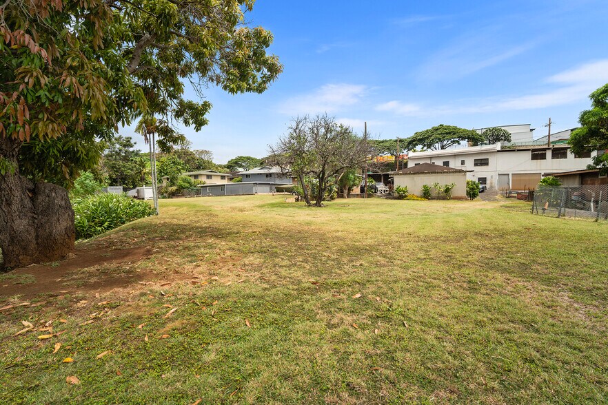 More Photos Of 94-825 Waipahu St, Waipahu Auto Repair For Sale