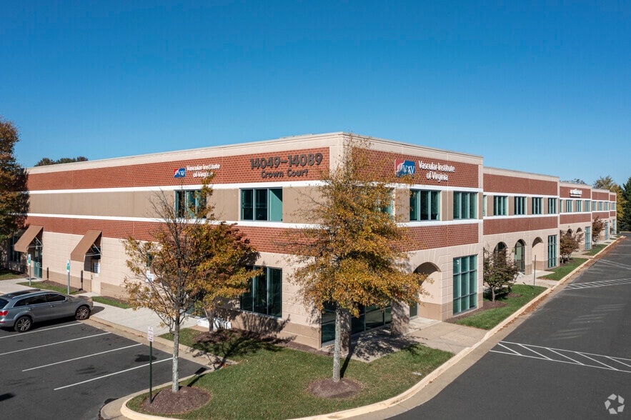 More Photos Of 14049-14089 Crown Ct, Woodbridge Flex For Lease