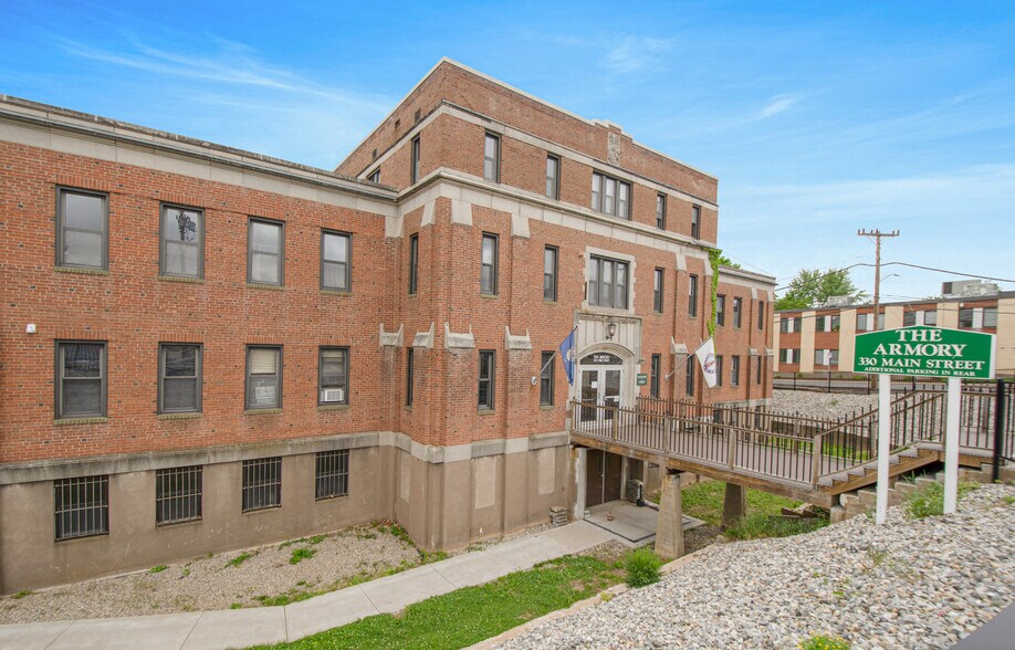 More Photos Of 330 Main St, Manchester Loft Creative Space For Sale