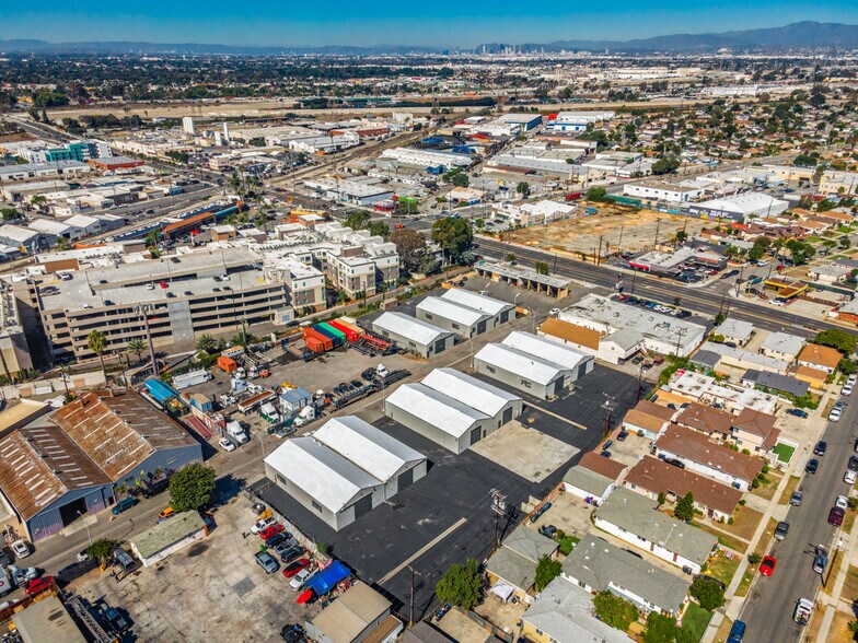 More Photos Of 10950 Vulcan St, South Gate Manufacturing For Sale