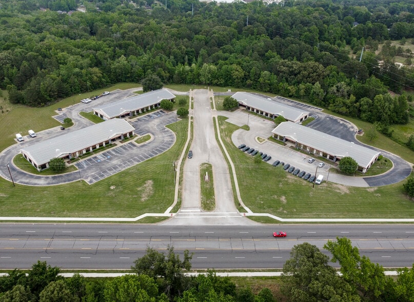 Primary Photo Of 104-115 Jordan Plaza Blvd, Tyler Unknown For Lease