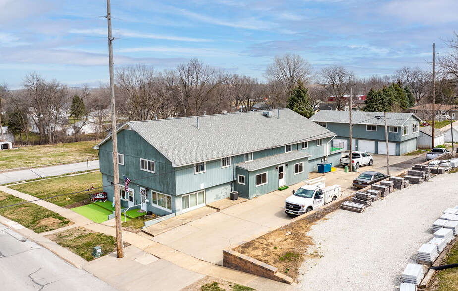 Primary Photo Of 812 6th St, Harlan Apartments For Sale