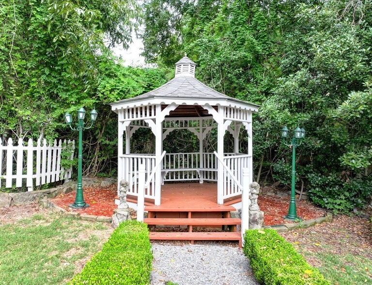 More Photos Of 318 Quapaw Ave, Hot Springs Hospitality For Sale