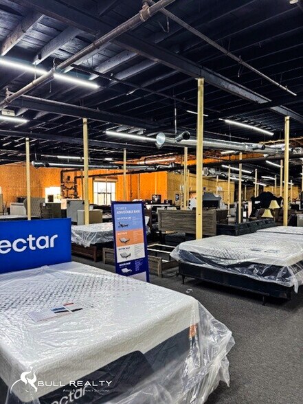 More Photos Of 406 Fourth Ave, Dalton Manufacturing For Lease