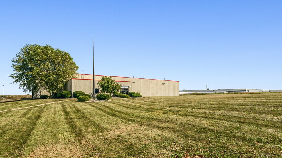 More Photos Of 1930 N Montgomery Rd, Greensburg Truck Terminal For Lease