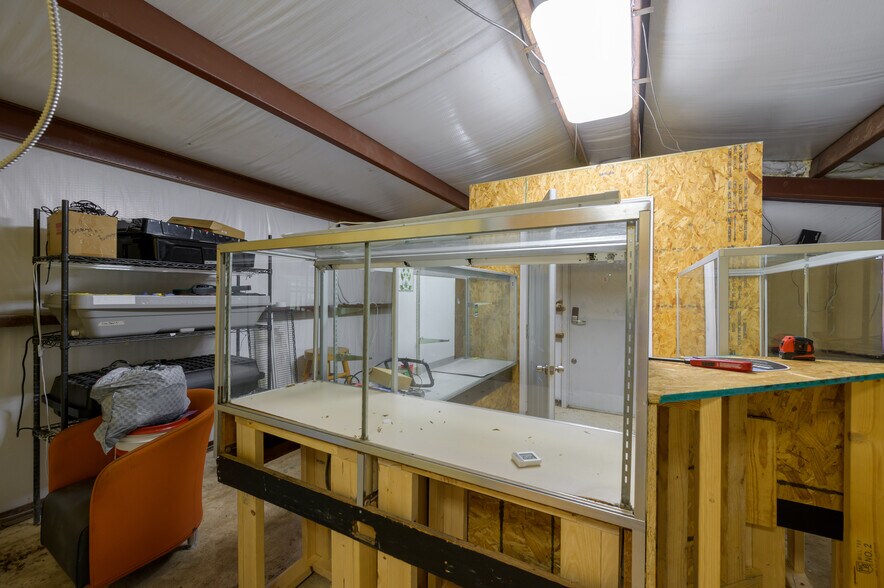 More Photos Of 3340 OK-91, Colbert Specialty For Lease