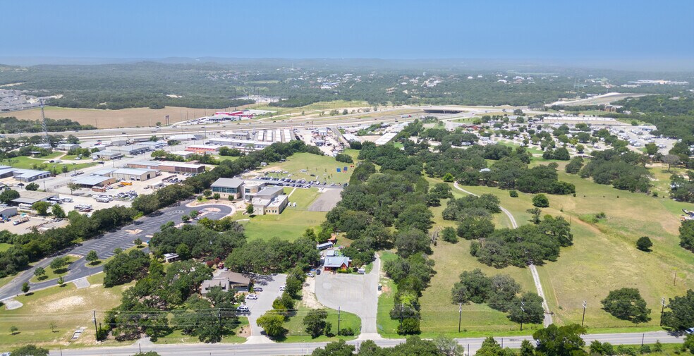 More Photos Of 118 Old San Antonio Rd, Boerne Storefront Retail Office For Sale