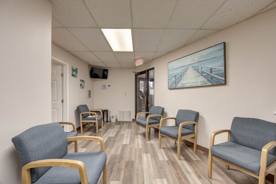 More Photos Of 700-H Everhart Rd, Corpus Christi Office For Sale